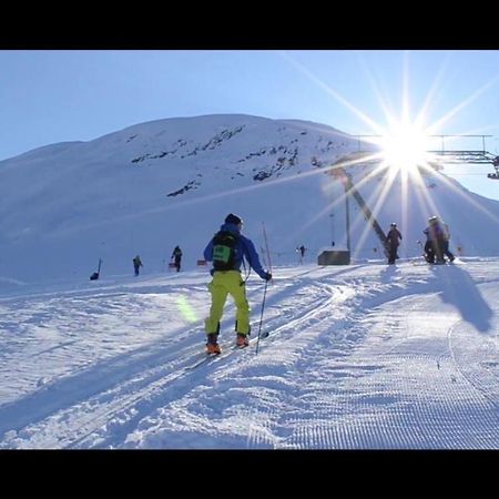 Leilighet Loft Visnes Stryn Luaran gambar