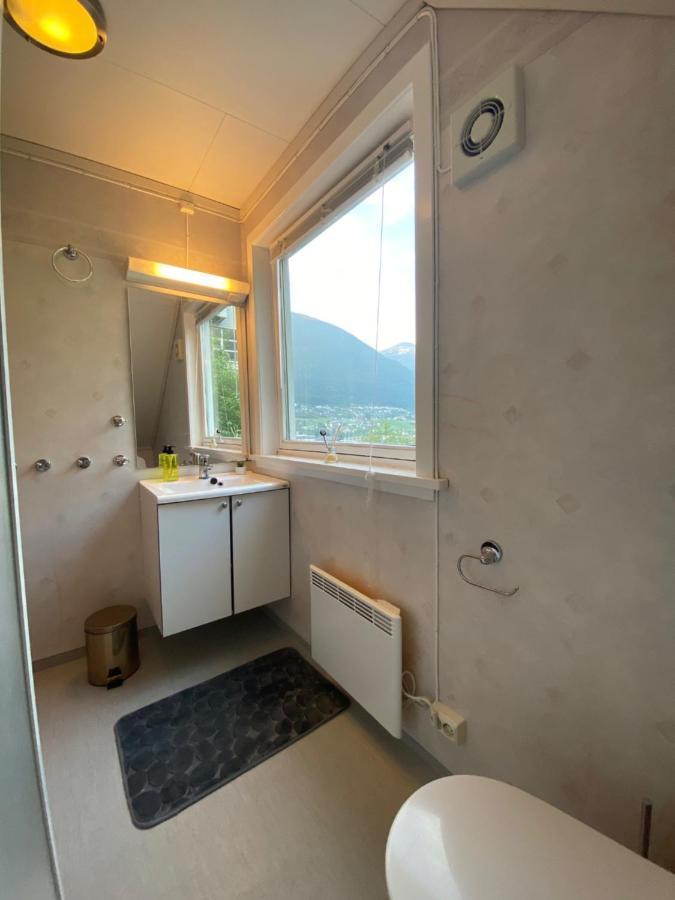 Leilighet Loft Visnes Stryn Luaran gambar